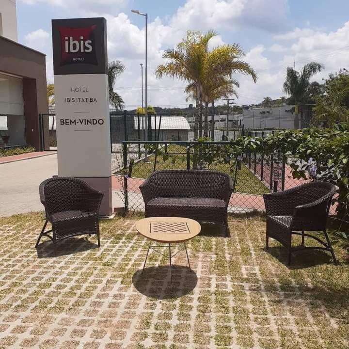 Hotel Ibis Itatiba Exterior foto